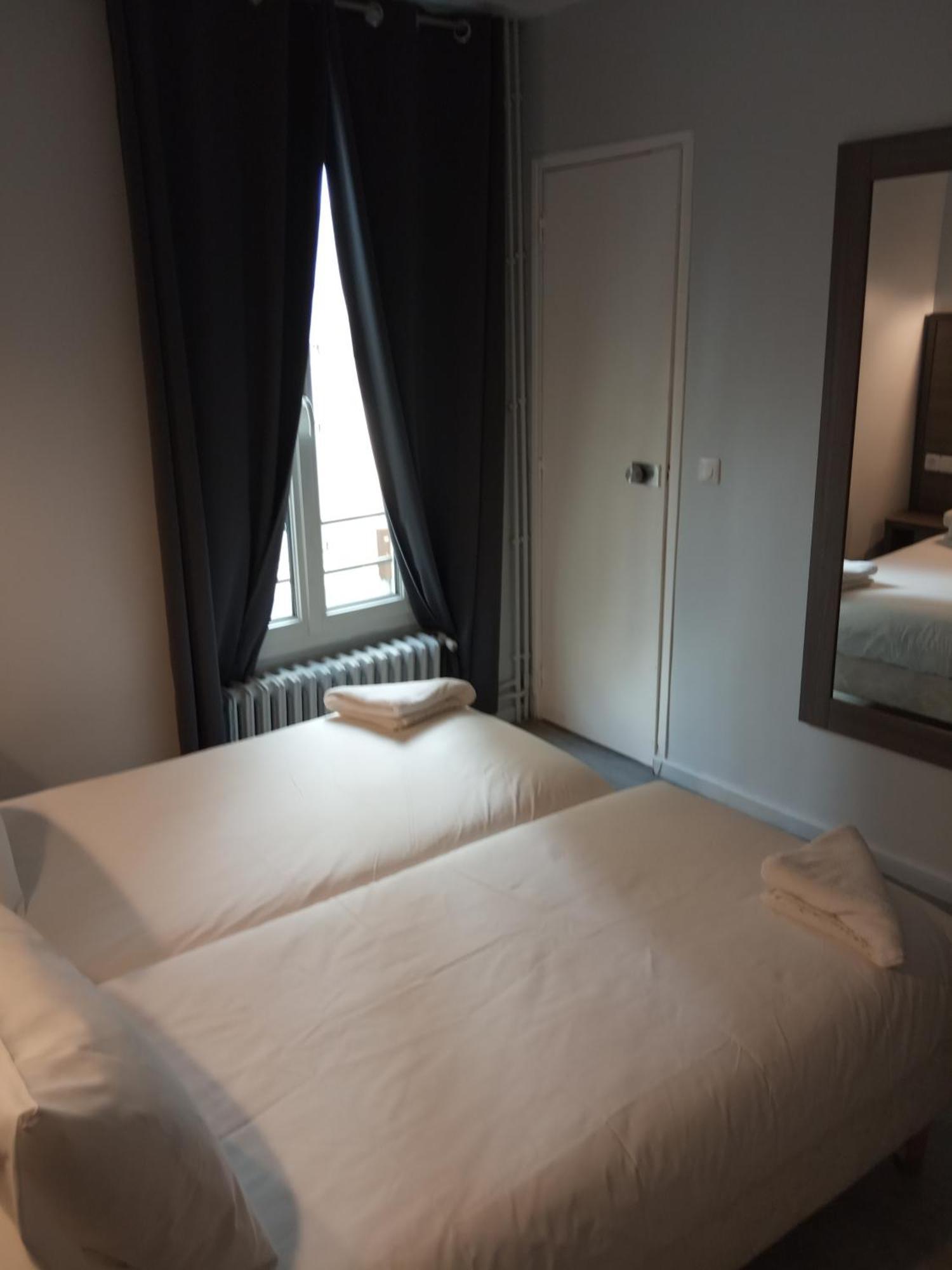 Hotel Du Globe 18 Paryż Pokój zdjęcie